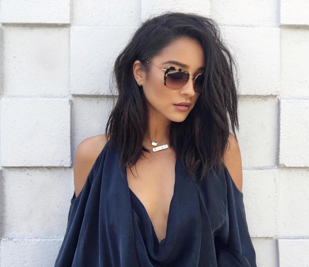 Shay Mitchell Chops Some Hair - Shay Mitchell Clipart